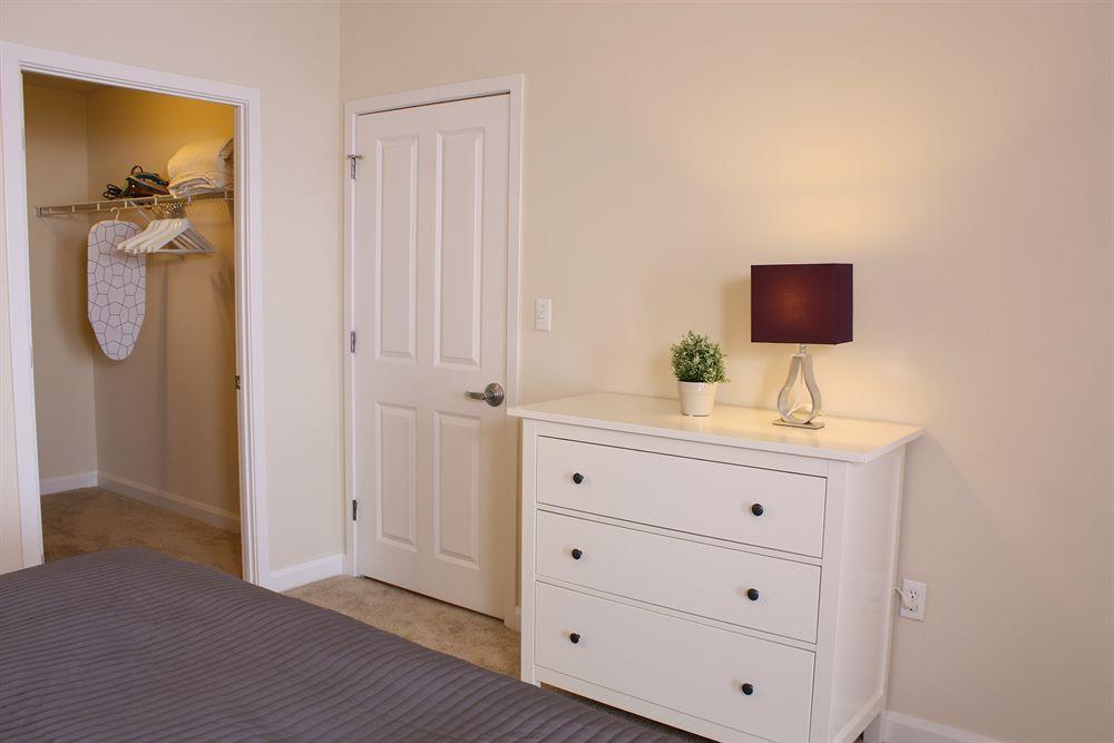 Dharma Home Suites Jc At Exchange Place Jersey City Eksteriør billede