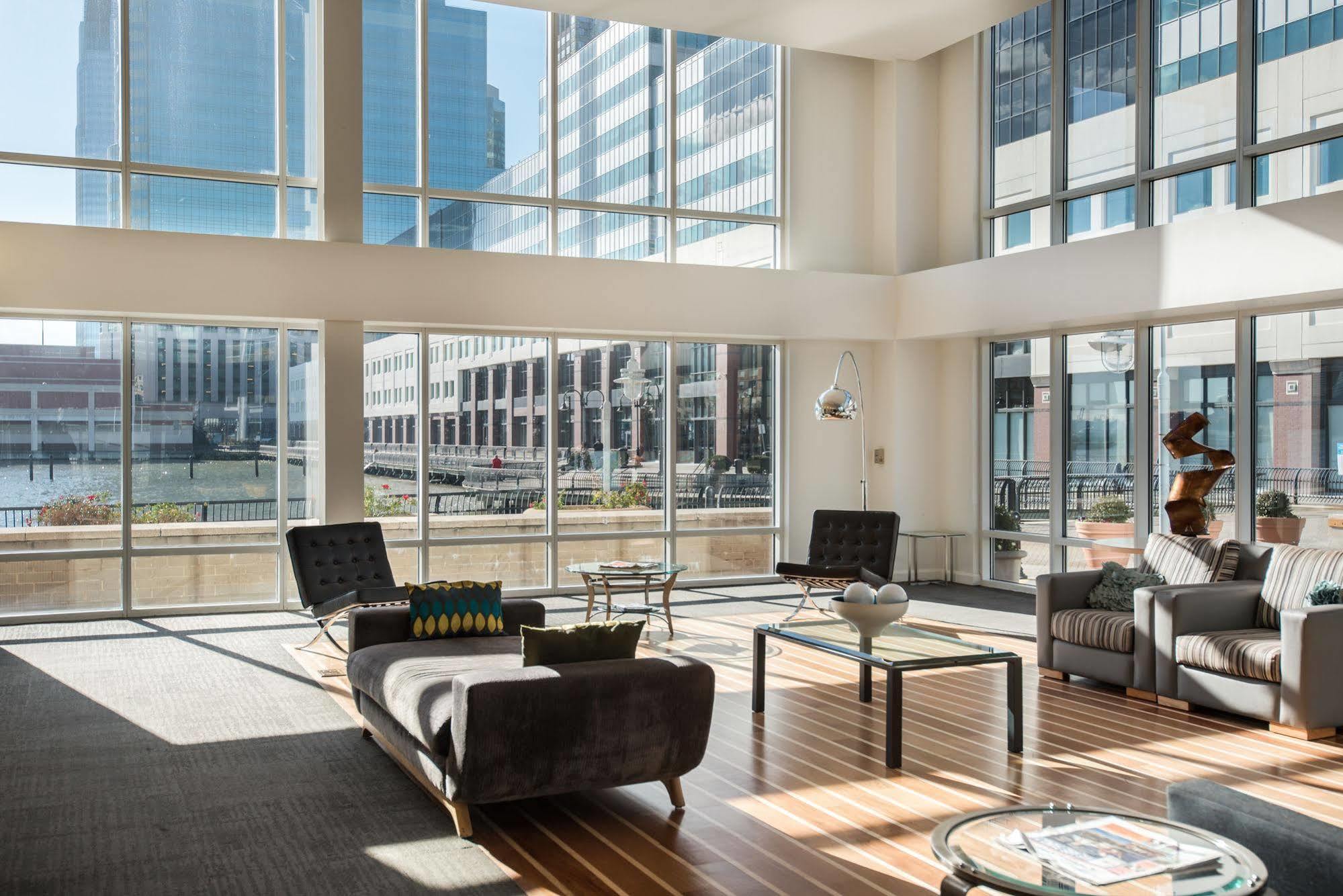 Dharma Home Suites Jc At Exchange Place Jersey City Eksteriør billede