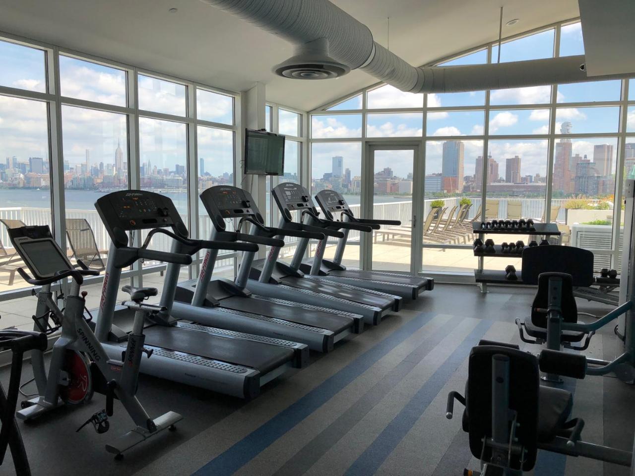 Dharma Home Suites Jc At Exchange Place Jersey City Eksteriør billede