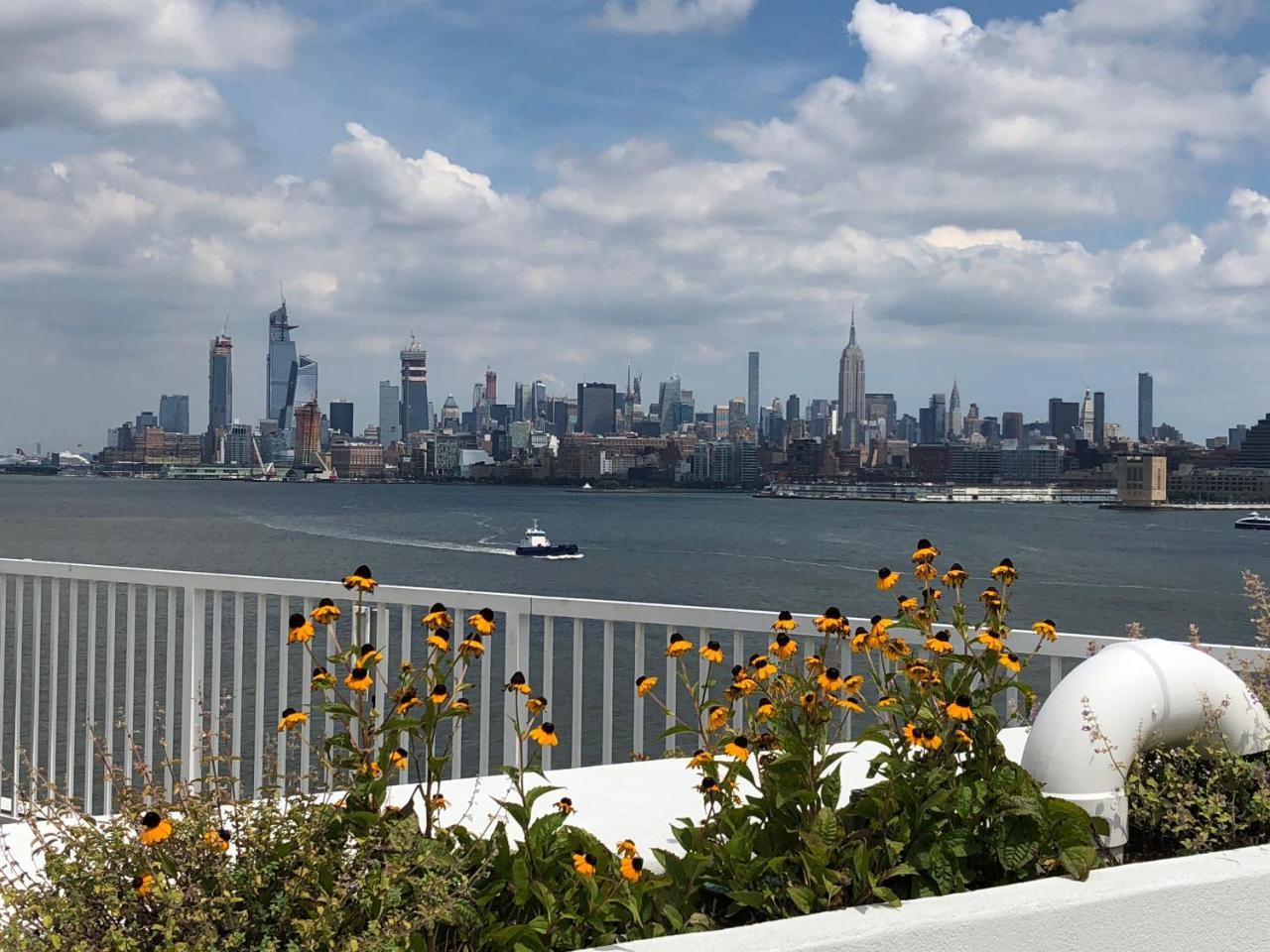 Dharma Home Suites Jc At Exchange Place Jersey City Eksteriør billede