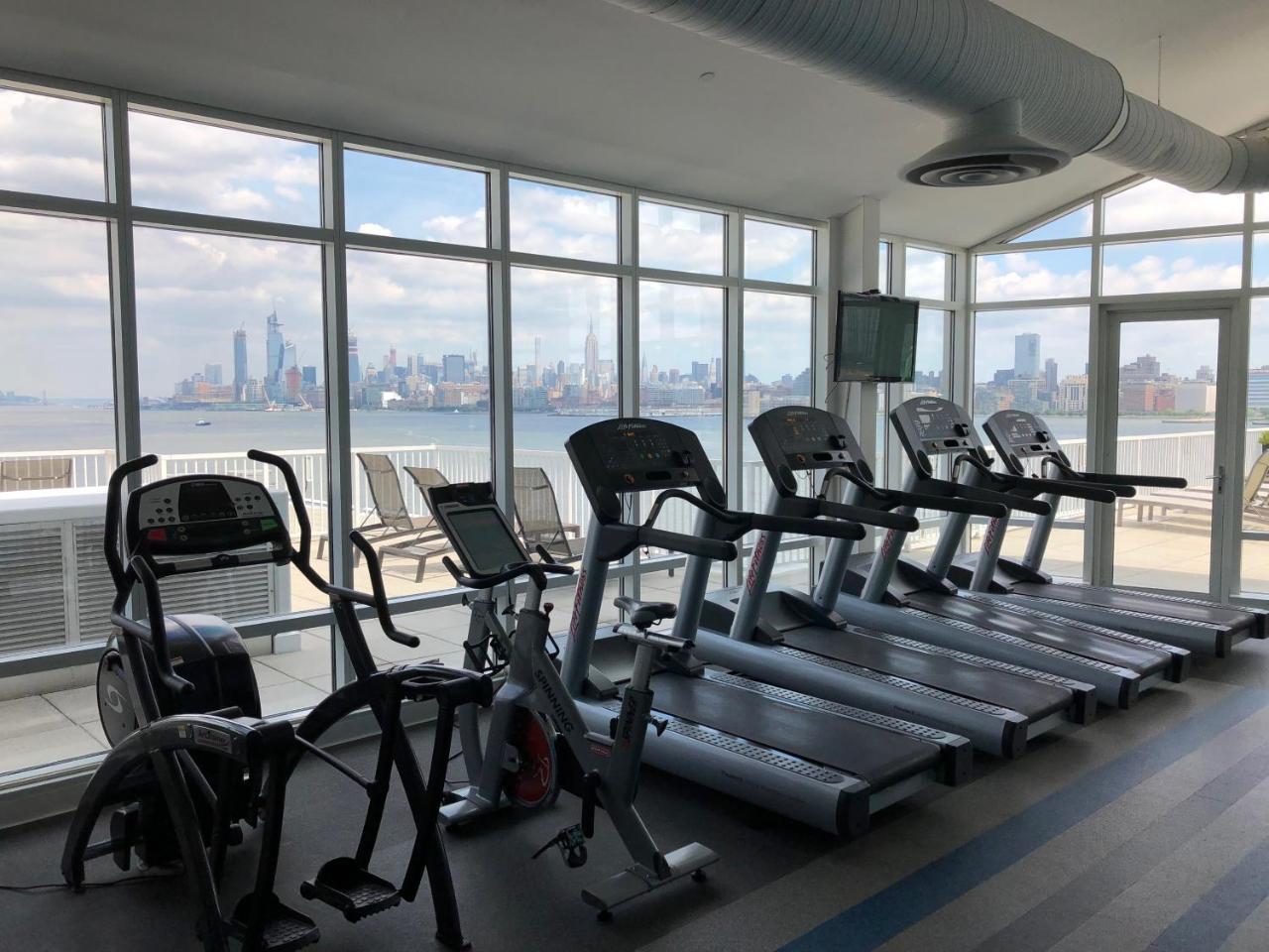 Dharma Home Suites Jc At Exchange Place Jersey City Eksteriør billede