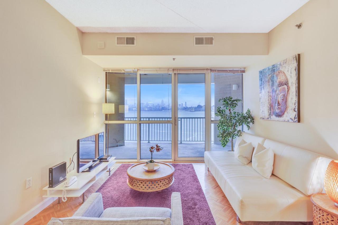 Dharma Home Suites Jc At Exchange Place Jersey City Eksteriør billede